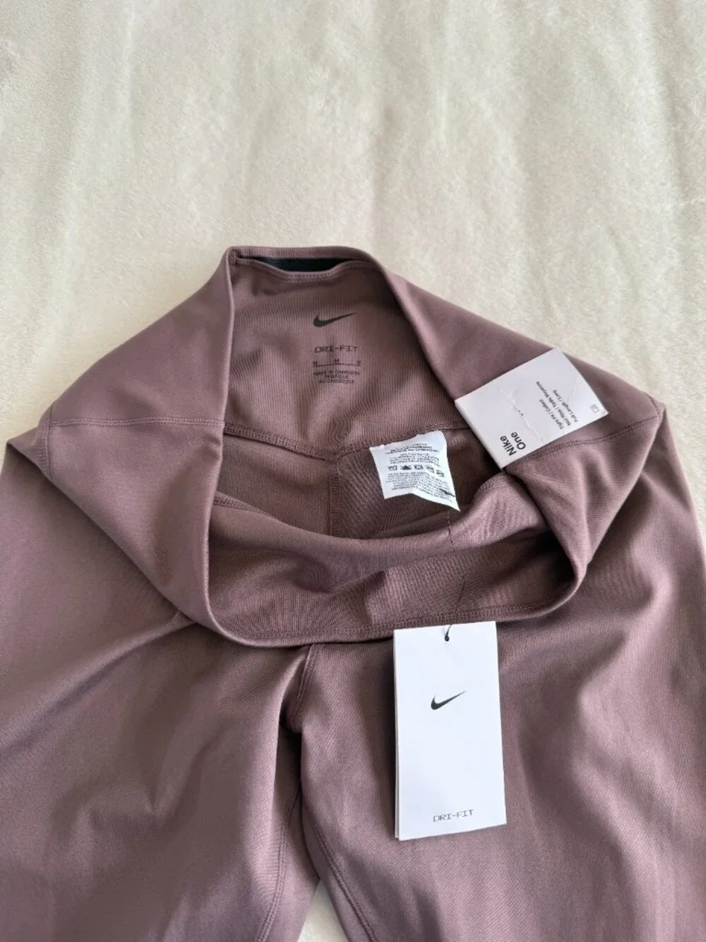 Nike One Dri-FIT Mid Rise Full Length Leggings Mauve Women's M NWT